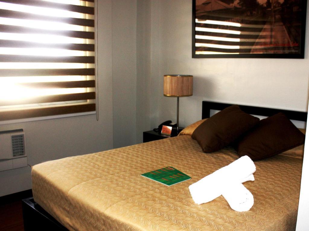 L Square Hotel Tarlac City Kamer foto