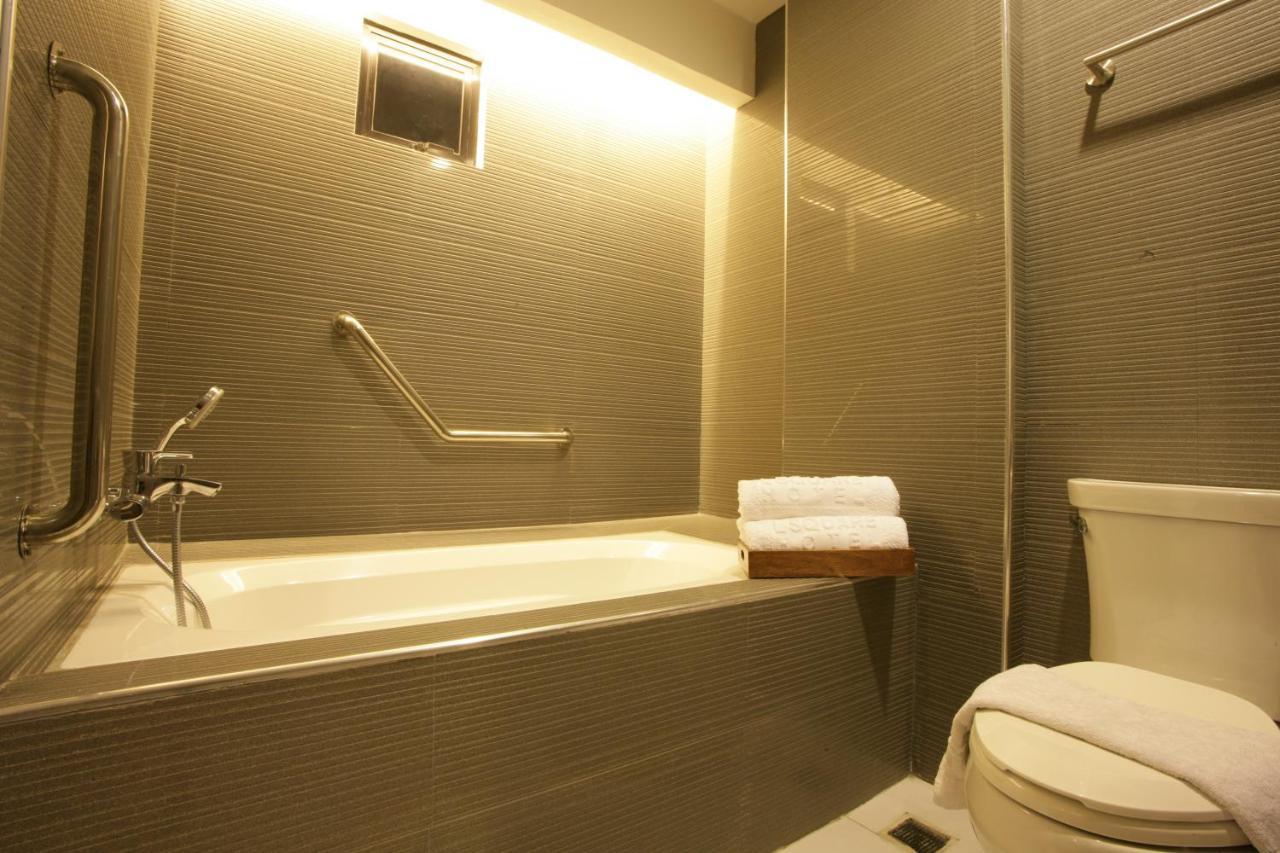 L Square Hotel Tarlac City Buitenkant foto
